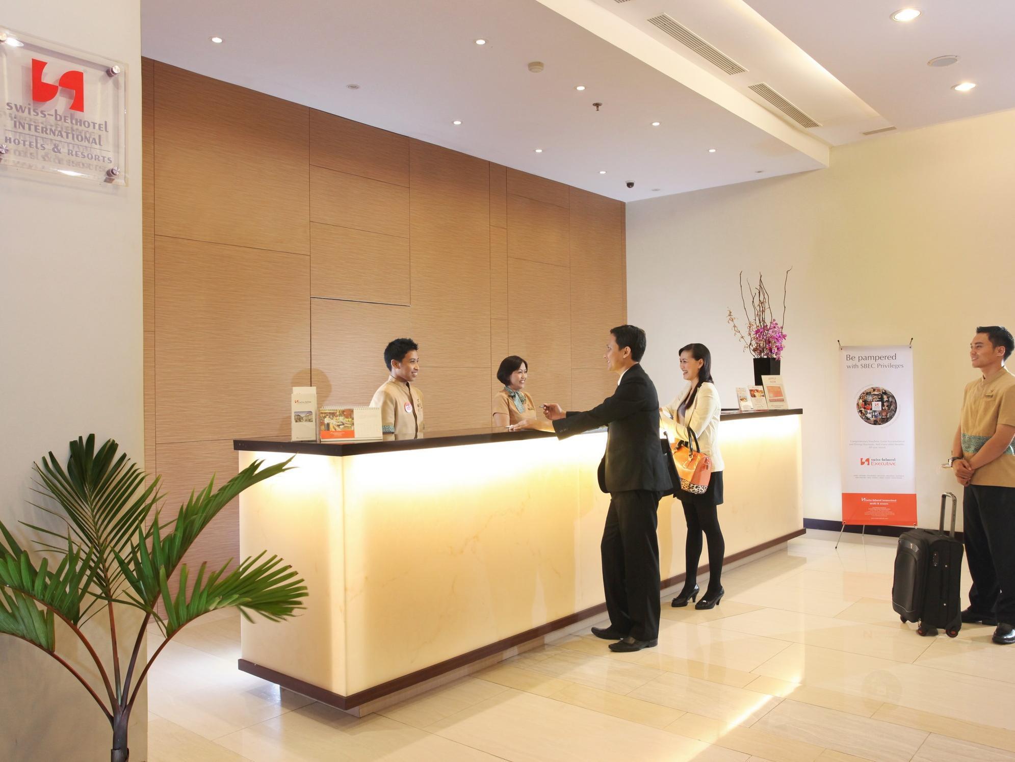 Swiss-Belinn Pangkalanbuun Exterior foto