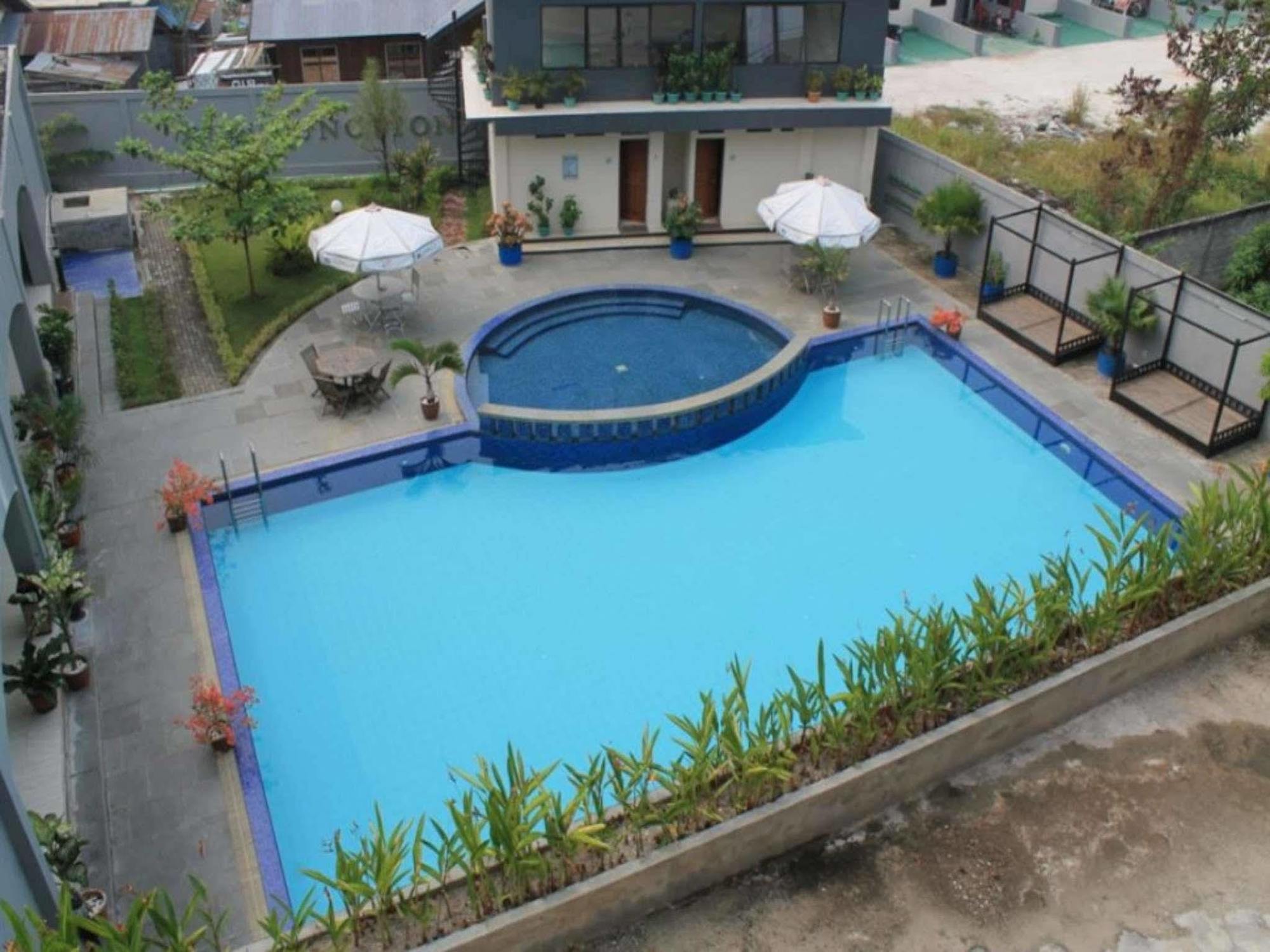 Swiss-Belinn Pangkalanbuun Exterior foto