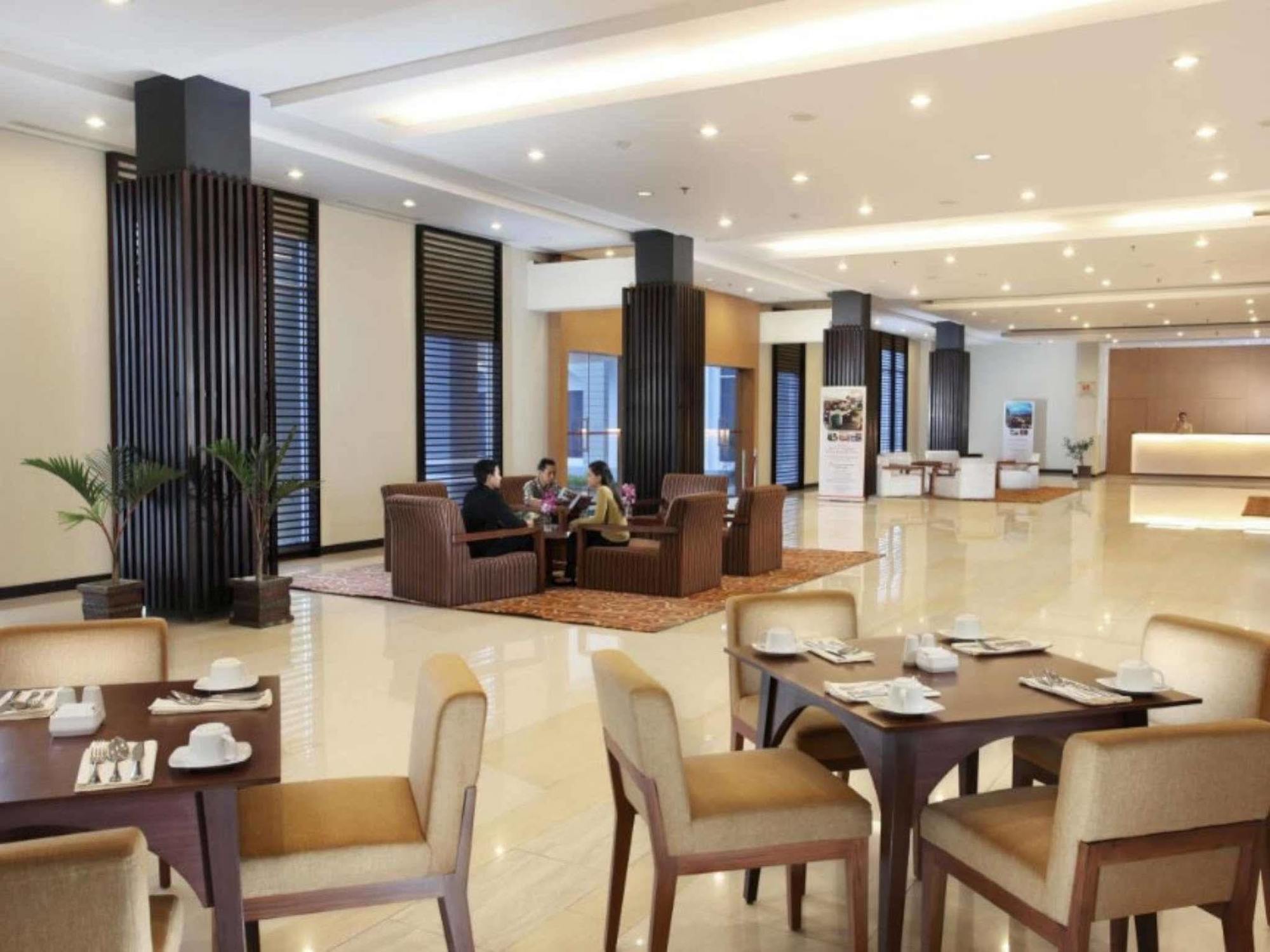 Swiss-Belinn Pangkalanbuun Exterior foto